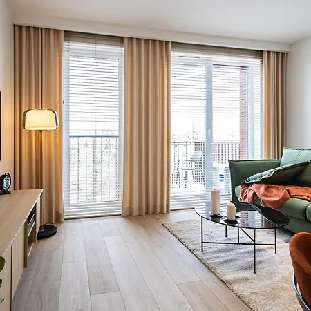 2homerent Garbary 5 Apartment