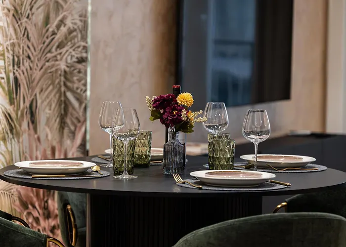 Apartman 2homerent Garbary 5 *